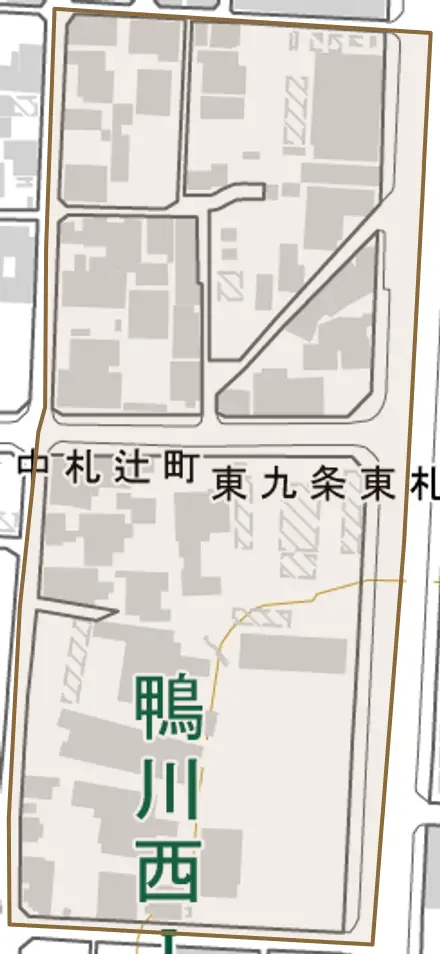 東九条東札辻町とその周辺の地図。町の範囲を重ねている