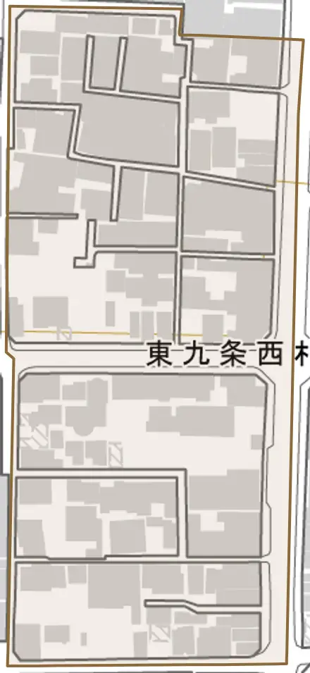 東九条西札辻町とその周辺の地図。町の範囲を重ねている