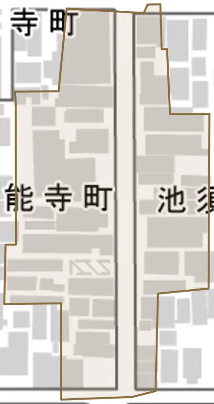 池須町とその周辺の地図。町の範囲を重ねている