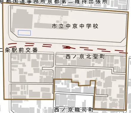 西ノ京北聖町とその周辺の地図。町の範囲を重ねている