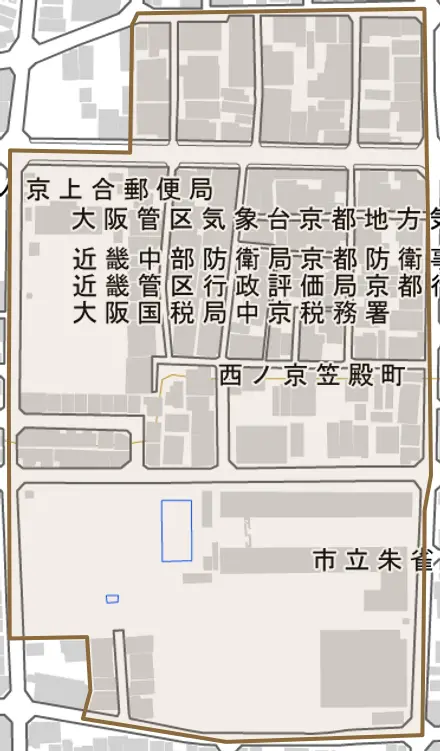 西ノ京笠殿町とその周辺の地図。町の範囲を重ねている