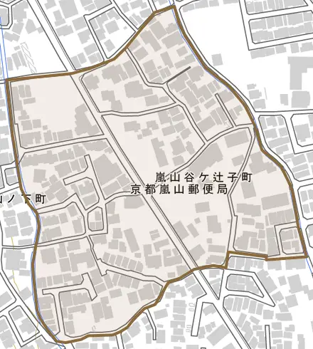 嵐山谷ケ辻子町とその周辺の地図。町の範囲を重ねている