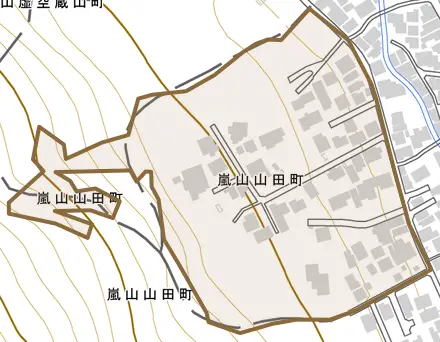 嵐山山田町とその周辺の地図。町の範囲を重ねている