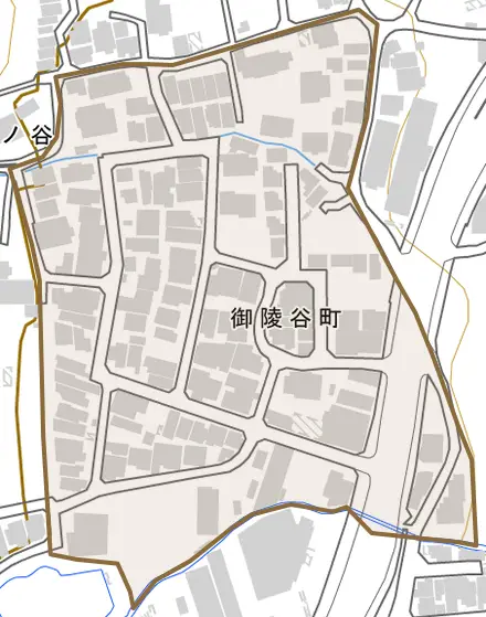 御陵谷町とその周辺の地図。町の範囲を重ねている