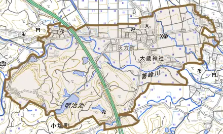 大原野灰方町とその周辺の地図。町の範囲を重ねている