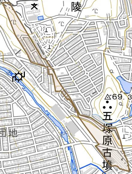 大原野東野町とその周辺の地図。町の範囲を重ねている