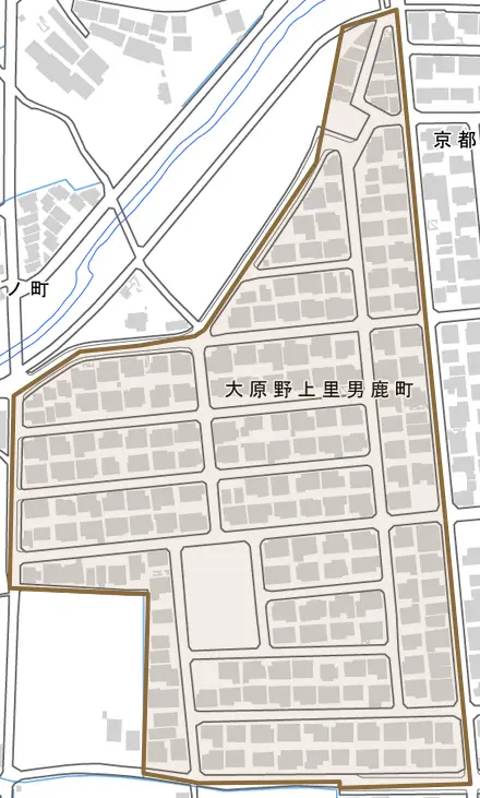 大原野上里男鹿町とその周辺の地図。町の範囲を重ねている