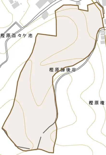 樫原勝後谷とその周辺の地図。町の範囲を重ねている