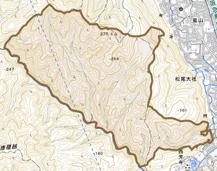 松尾谷松尾山町とその周辺の地図。町の範囲を重ねている