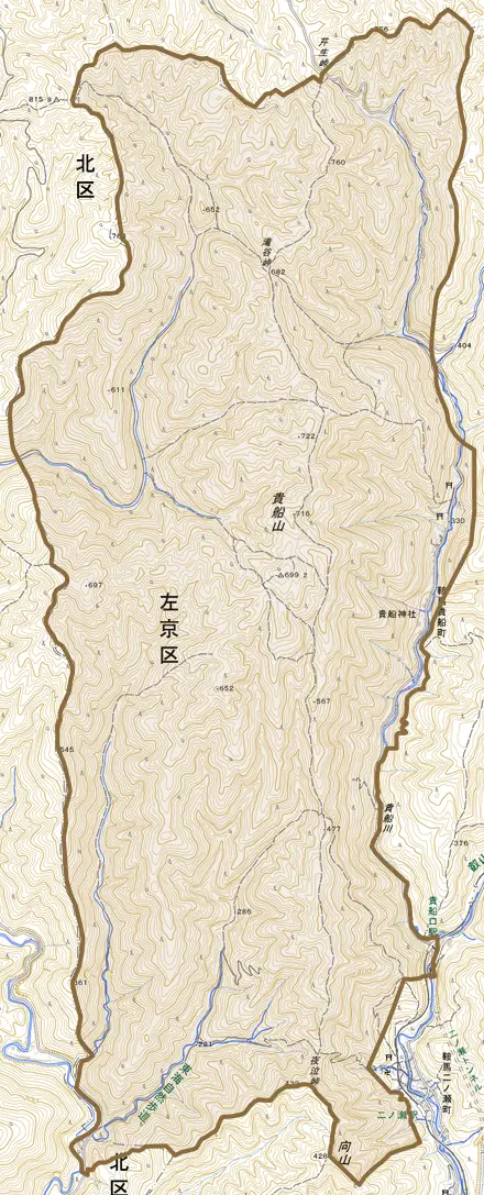 鞍馬貴船町とその周辺の地図。町の範囲を重ねている