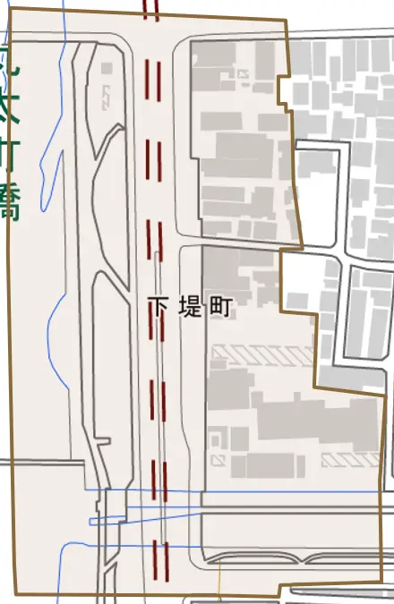 下堤町とその周辺の地図。町の範囲を重ねている