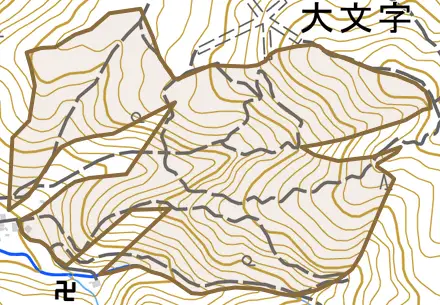 鹿ケ谷栗木谷町とその周辺の地図。町の範囲を重ねている