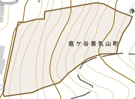 鹿ケ谷善気山町とその周辺の地図。町の範囲を重ねている