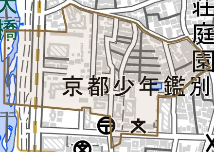 吉田上阿達町とその周辺の地図。町の範囲を重ねている