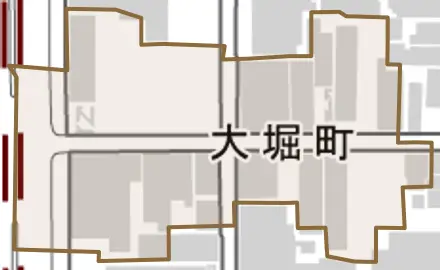 大堀町とその周辺の地図。町の範囲を重ねている