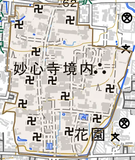 花園妙心寺町とその周辺の地図。町の範囲を重ねている