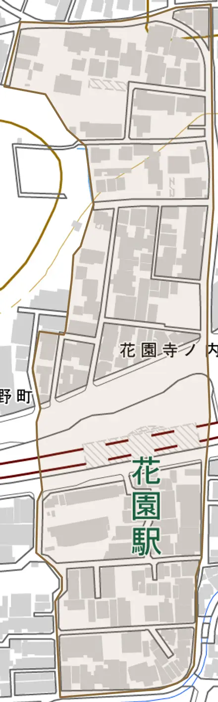 花園寺ノ内町とその周辺の地図。町の範囲を重ねている