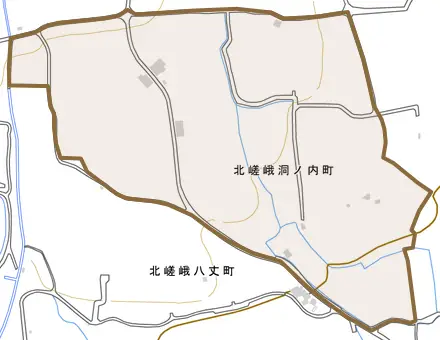 北嵯峨洞ノ内町とその周辺の地図。町の範囲を重ねている