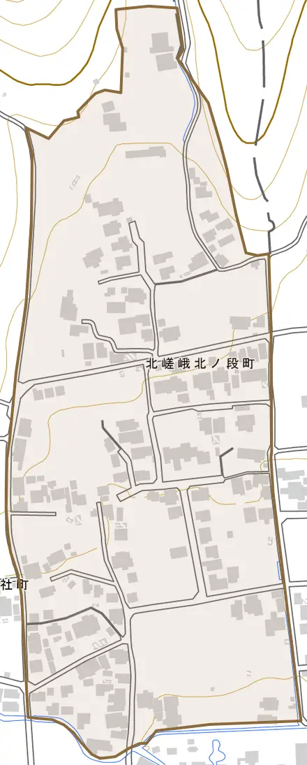 北嵯峨北ノ段町とその周辺の地図。町の範囲を重ねている