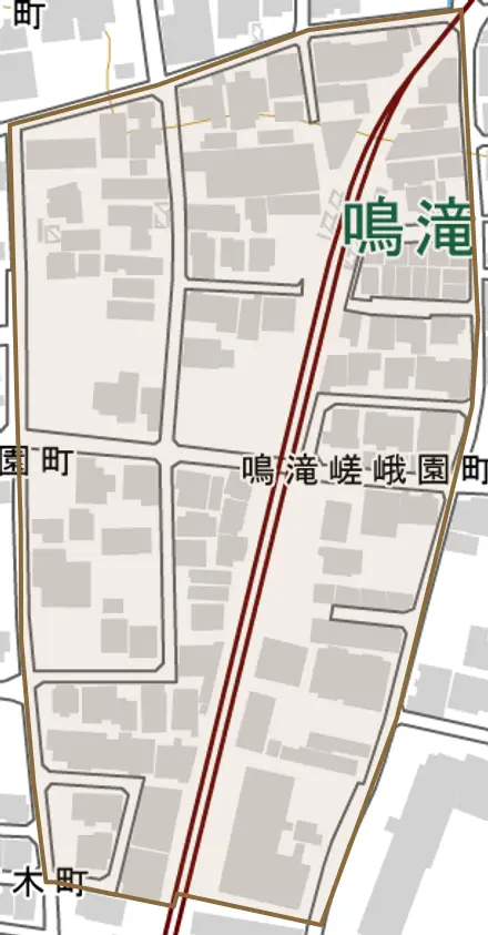 鳴滝嵯峨園町とその周辺の地図。町の範囲を重ねている