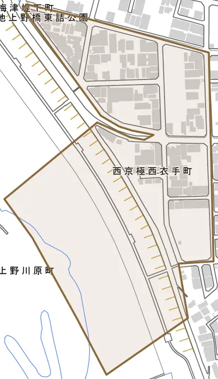 西京極西衣手町とその周辺の地図。町の範囲を重ねている