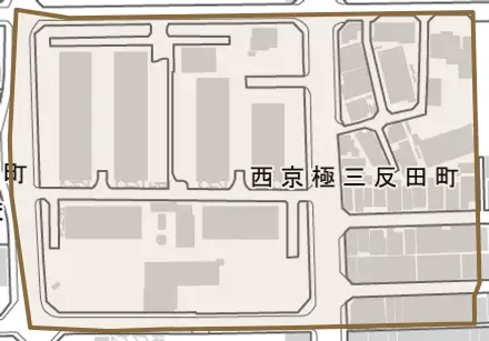 西京極三反田町とその周辺の地図。町の範囲を重ねている