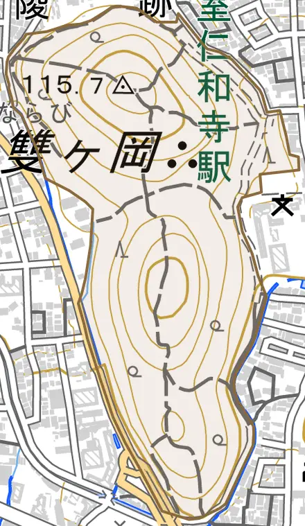 御室双岡町とその周辺の地図。町の範囲を重ねている