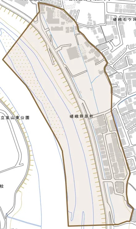 嵯峨罧原町とその周辺の地図。町の範囲を重ねている