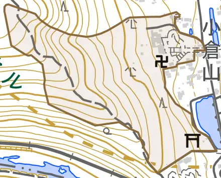 嵯峨小倉山町とその周辺の地図。町の範囲を重ねている