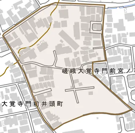 嵯峨大覚寺門前宮ノ下町とその周辺の地図。町の範囲を重ねている