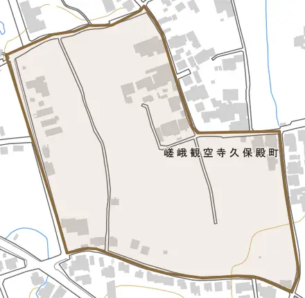 嵯峨観空寺久保殿町とその周辺の地図。町の範囲を重ねている