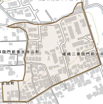 嵯峨二尊院門前北中院町とその周辺の地図。町の範囲を重ねている