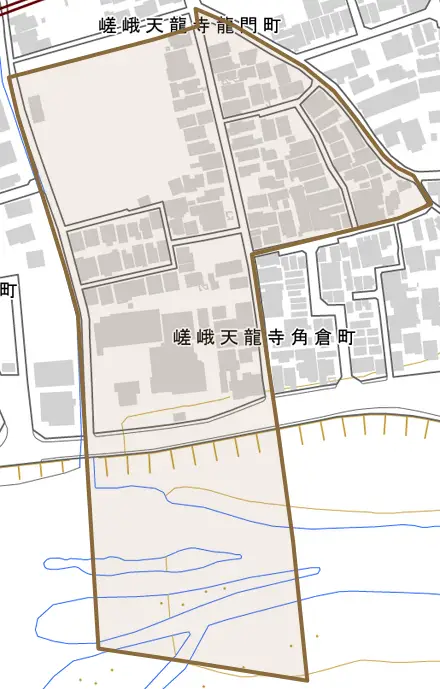 嵯峨天龍寺角倉町とその周辺の地図。町の範囲を重ねている