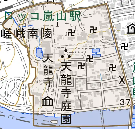 嵯峨天龍寺芒ノ馬場町とその周辺の地図。町の範囲を重ねている