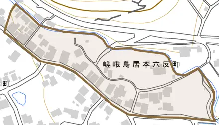 嵯峨鳥居本六反町とその周辺の地図。町の範囲を重ねている