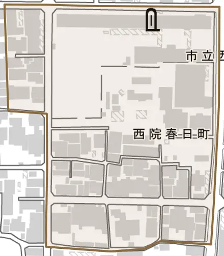 西院春日町とその周辺の地図。町の範囲を重ねている