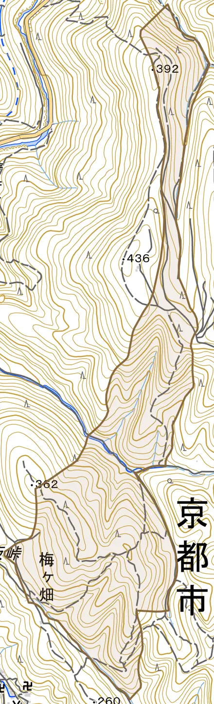 梅ケ畑向井山とその周辺の地図。町の範囲を重ねている