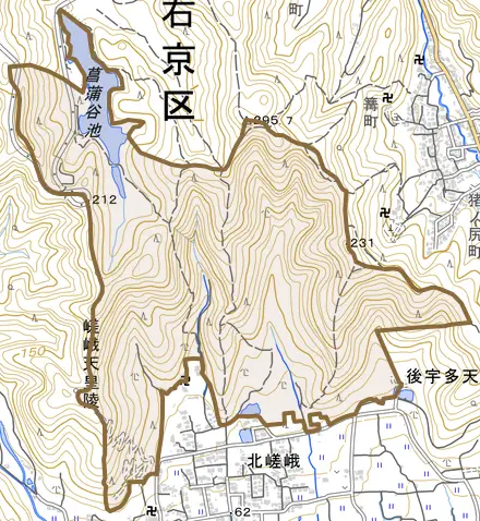 北嵯峨朝原山町とその周辺の地図。町の範囲を重ねている