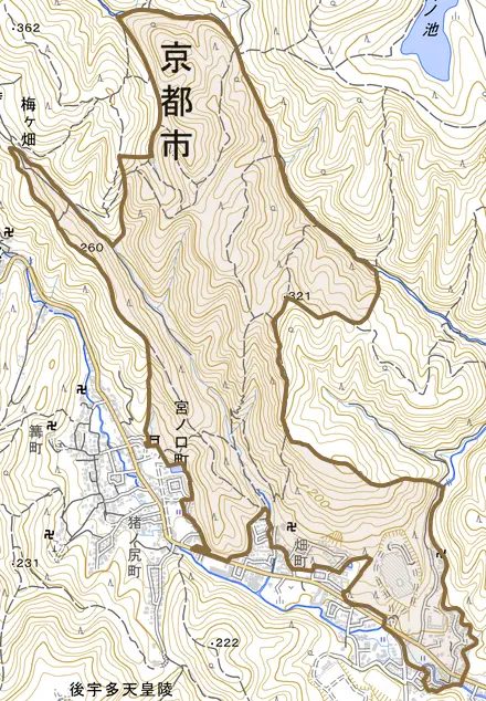 梅ケ畑高鼻町とその周辺の地図。町の範囲を重ねている