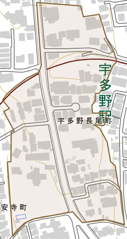 宇多野長尾町とその周辺の地図。町の範囲を重ねている