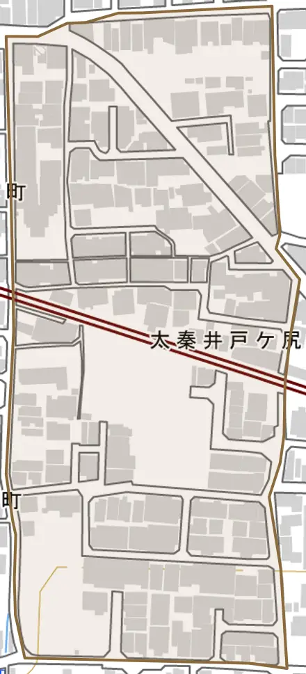 太秦井戸ケ尻町とその周辺の地図。町の範囲を重ねている