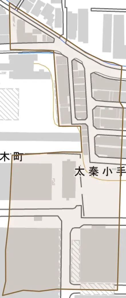 太秦小手角町とその周辺の地図。町の範囲を重ねている