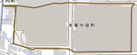 太秦中堤町とその周辺の地図。町の範囲を重ねている