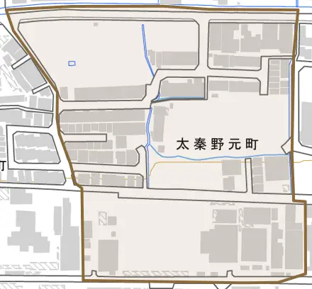 太秦野元町とその周辺の地図。町の範囲を重ねている