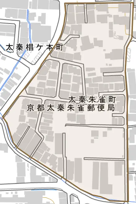 太秦朱雀町とその周辺の地図。町の範囲を重ねている