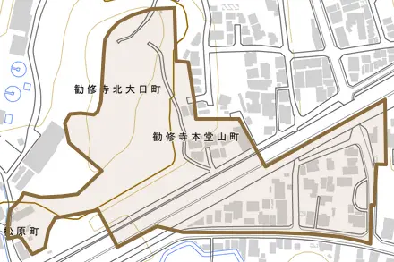 勧修寺本堂山町とその周辺の地図。町の範囲を重ねている