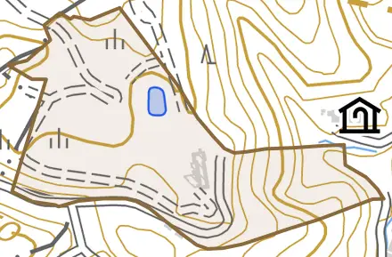 川田梅ケ谷町とその周辺の地図。町の範囲を重ねている