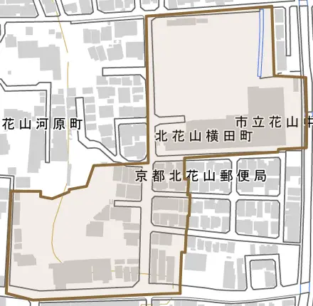 北花山横田町とその周辺の地図。町の範囲を重ねている