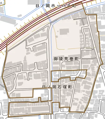 御陵荒巻町とその周辺の地図。町の範囲を重ねている