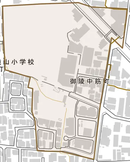 御陵中筋町とその周辺の地図。町の範囲を重ねている